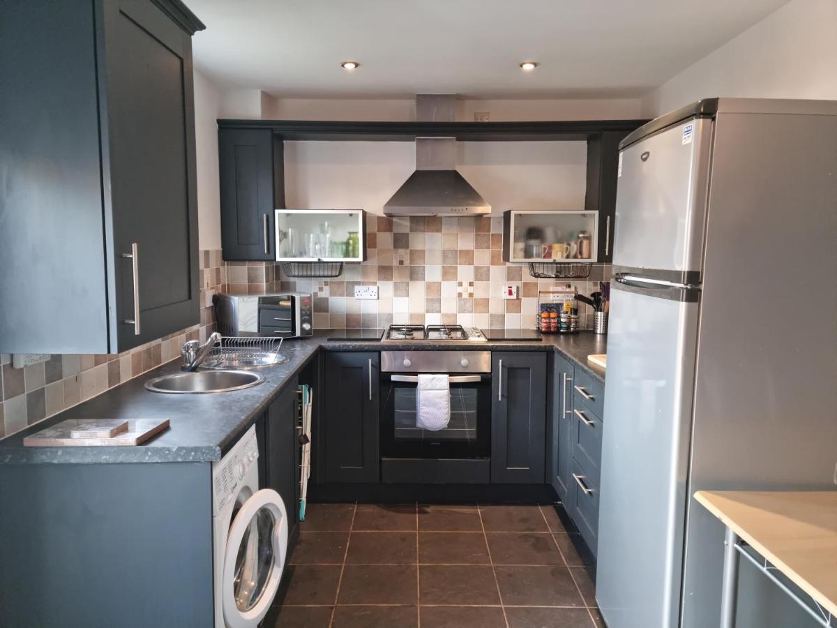 פורט טלבוט Driftmark Beachfront Location Aberavon Beach Sea Views Large Driveway Parking Private Site Fibre Optic Wi Fi מראה חיצוני תמונה